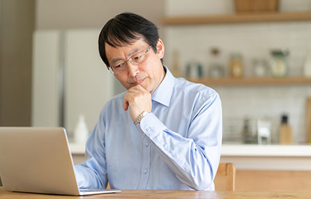 実家の空き家化に悩む50代男性